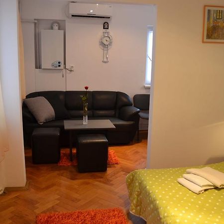 Victoria Studio Bukarest Rum bild