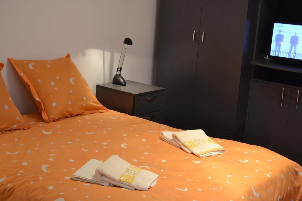 Victoria Studio Bukarest Rum bild